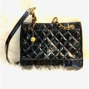 00334 Chanel Black Pat. Quilted Shoulder 24K Gold Hardware Signs of Flaws